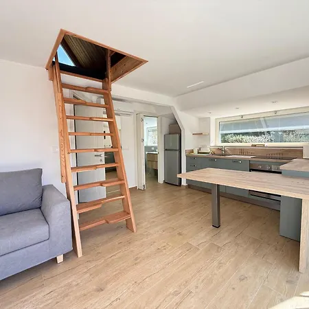 E 55 Apartman *